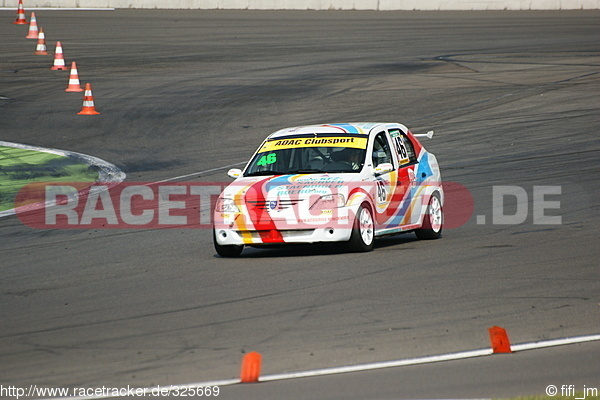 Bild #325669 - Dacia Logan Cup 2012