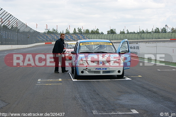 Bild #326437 - Dacia Logan Cup 2012