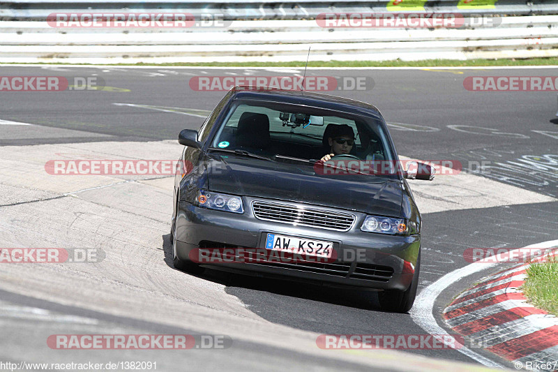 Bild #1382091 - Touristenfahrten Nürburgring Nordschleife 09.04.2016