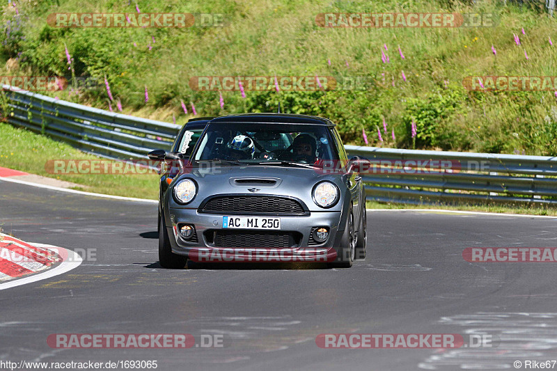 Bild #1693065 - Touristenfahrten Nürburgring Nordschleife 10.07.2016