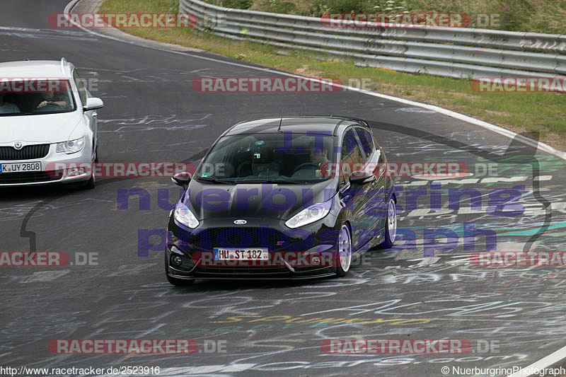 Bild #2523916 - Touristenfahrten Nürburgring Nordschleife 11.07.2016