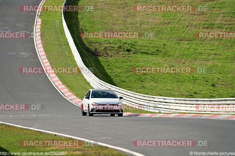 Bild #2562487 - Touristenfahrten Nürburgring Nordschleife 12.04.2017