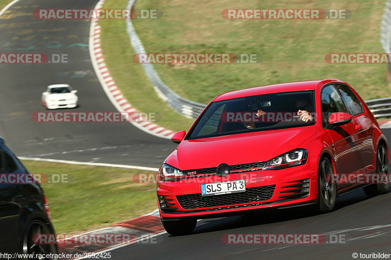 Bild #2592425 - Touristenfahrten Nürburgring Nordschleife 14.04.2017