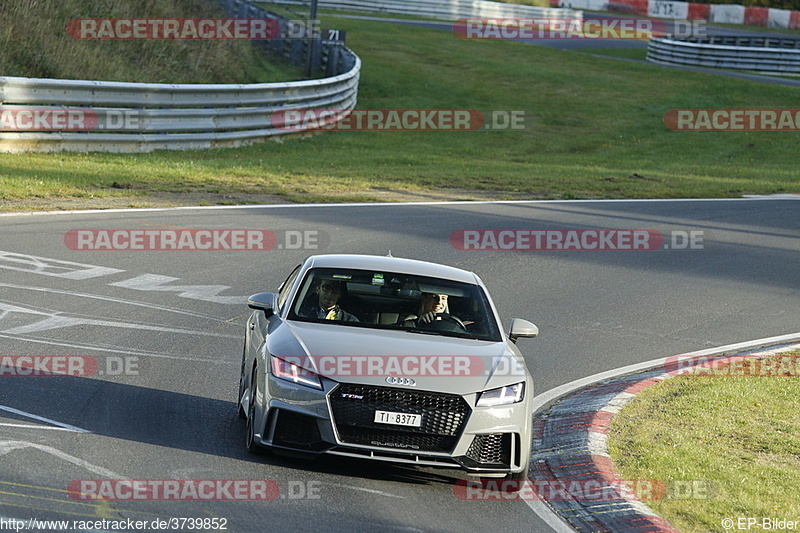 Bild #3739852 - Touristenfahrten Nürburgring Nordschleife 12.10.2017