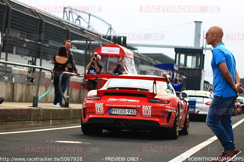 Bild #5067928 - VLN - 6-Stunden-Ruhr-Pokal-Rennen / Nürburg