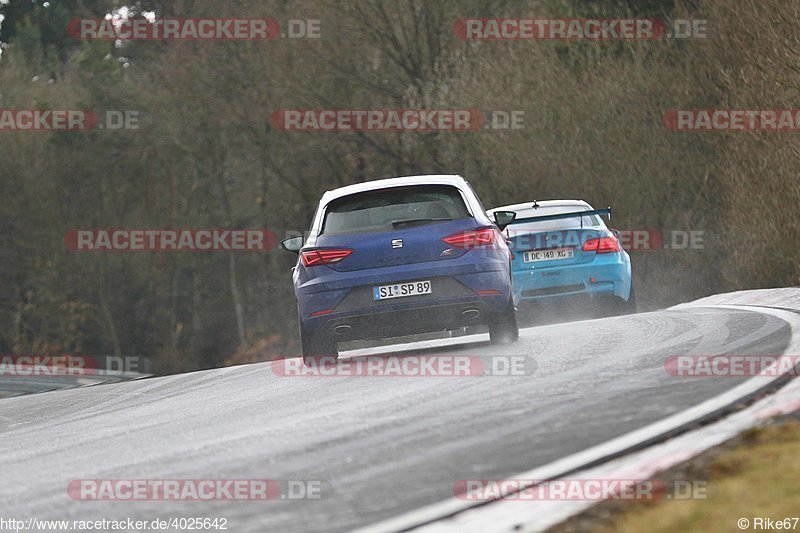 Bild #4025642 - Touristenfahrten Nürburgring Nordschleife 01.04.2018