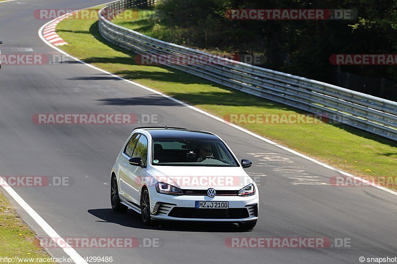 Bild #4299486 - Touristenfahrten Nürburgring Nordschleife 05.05.2018