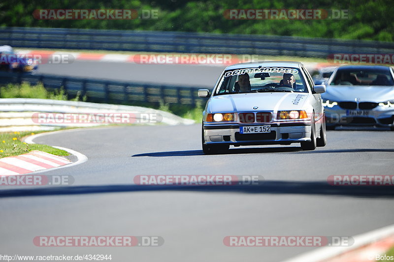 Bild #4342944 - Touristenfahrten Nürburgring Nordschleife 06.05.2018