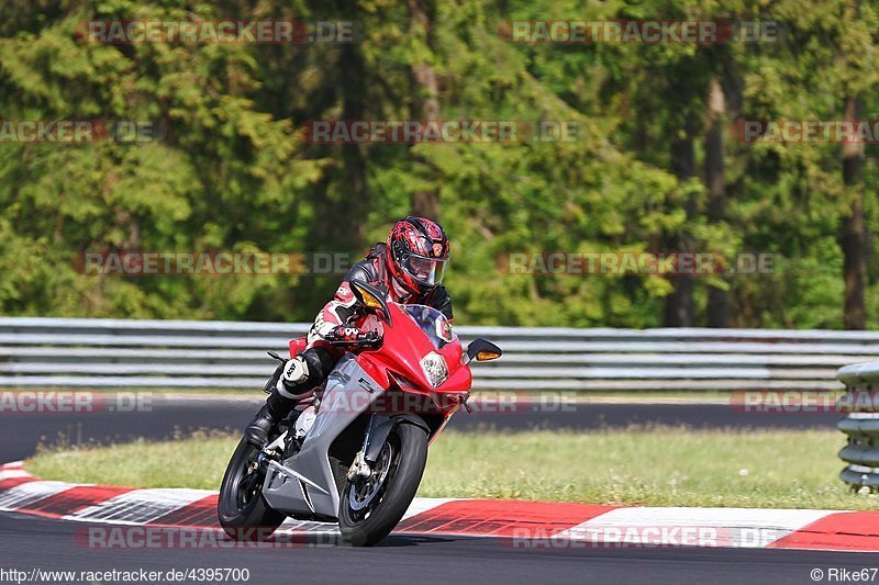 Bild #4395700 - Touristenfahrten Nürburgring Nordschleife 19.05.2018