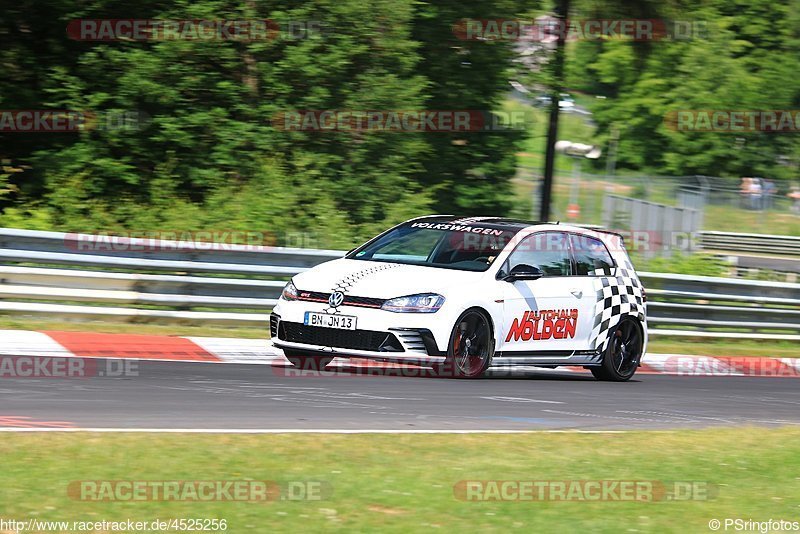 Bild #4525256 - Touristenfahrten Nürburgring Nordschleife 31.05.2018