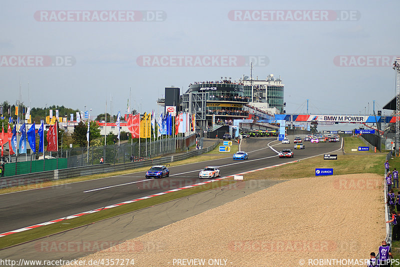 Bild #4357274 - ADAC ZURICH 24h Rennen Nürburgring 2018 - Freies Training