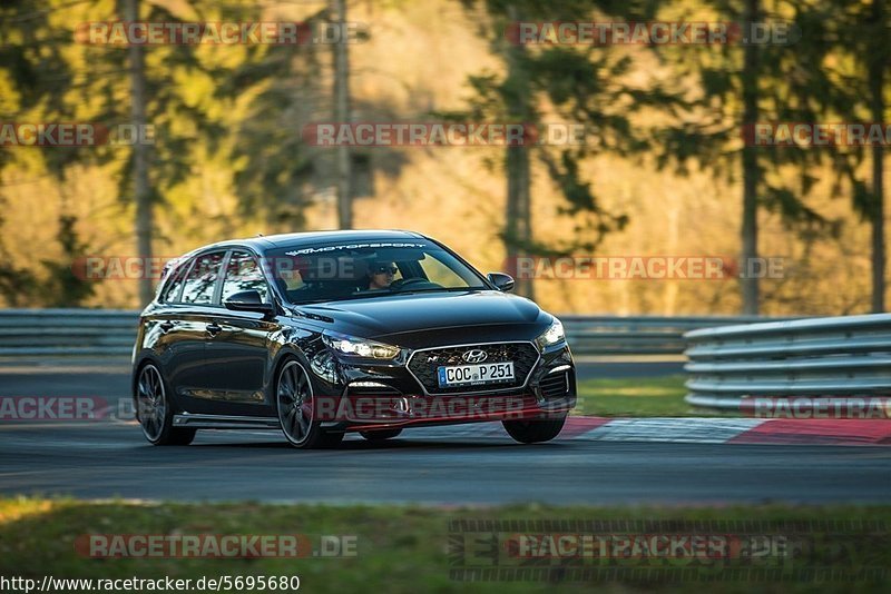 Bild #5695680 - Touristenfahrten Nürburgring Nordschleife (29.03.2019)