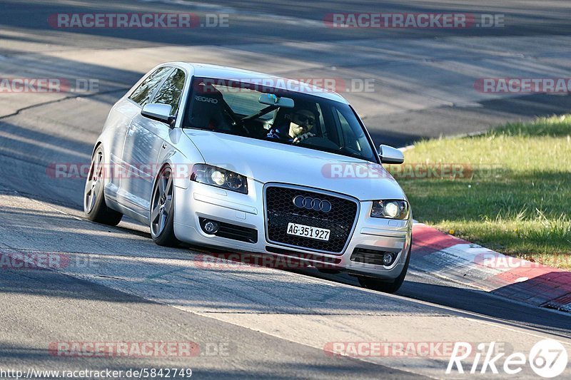 Bild #5842749 - Touristenfahrten Nürburgring Nordschleife (18.04.2019)