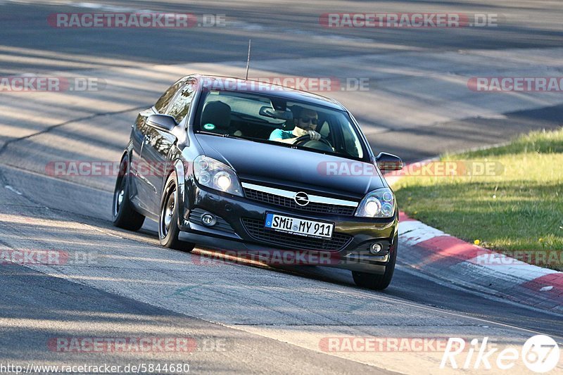 Bild #5844680 - Touristenfahrten Nürburgring Nordschleife (18.04.2019)