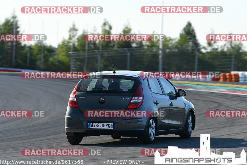 Bild #9617566 - Touristenfahrten Nürburgring GP-Strecke (21.07.2020)