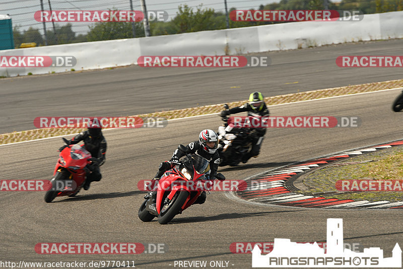 Bild #9770411 - Touristenfahrten Nürburgring GP-Strecke (28.07.2020)