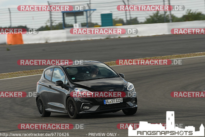 Bild #9770426 - Touristenfahrten Nürburgring GP-Strecke (28.07.2020)