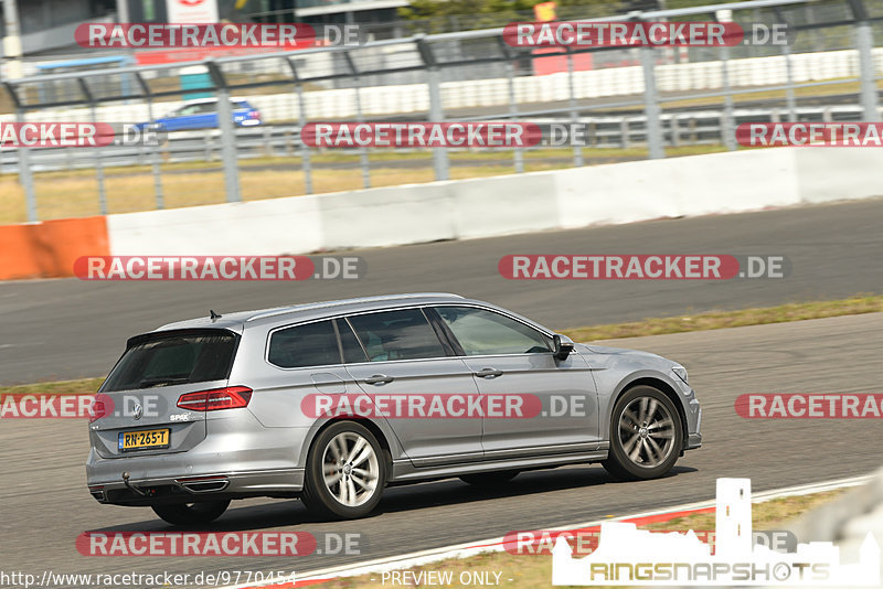 Bild #9770454 - Touristenfahrten Nürburgring GP-Strecke (28.07.2020)