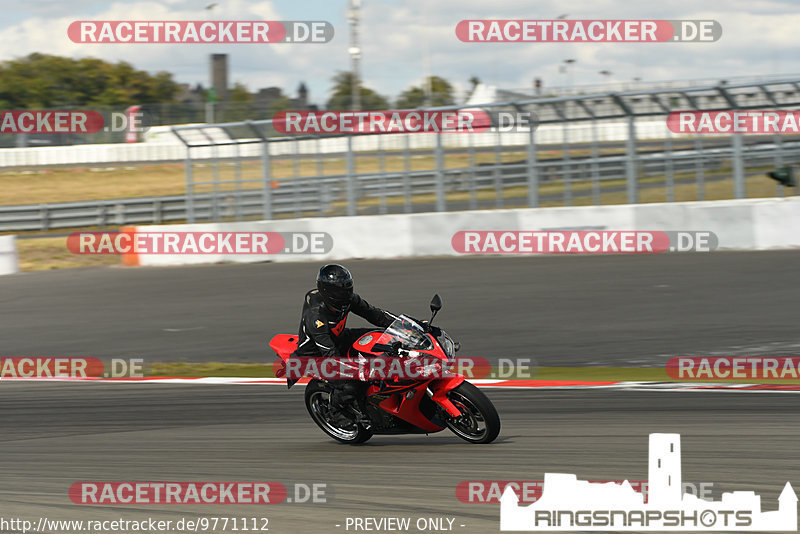 Bild #9771112 - Touristenfahrten Nürburgring GP-Strecke (28.07.2020)