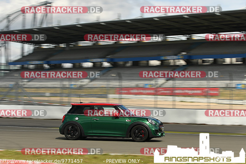 Bild #9771457 - Touristenfahrten Nürburgring GP-Strecke (28.07.2020)