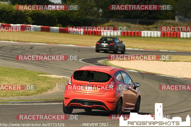 Bild #9771529 - Touristenfahrten Nürburgring GP-Strecke (28.07.2020)