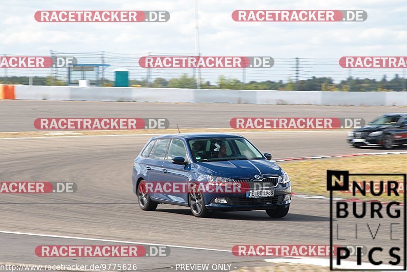 Bild #9775626 - Touristenfahrten Nürburgring GP-Strecke (28.07.2020)