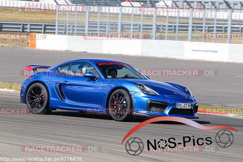 Bild #9776678 - Touristenfahrten Nürburgring GP-Strecke (28.07.2020)