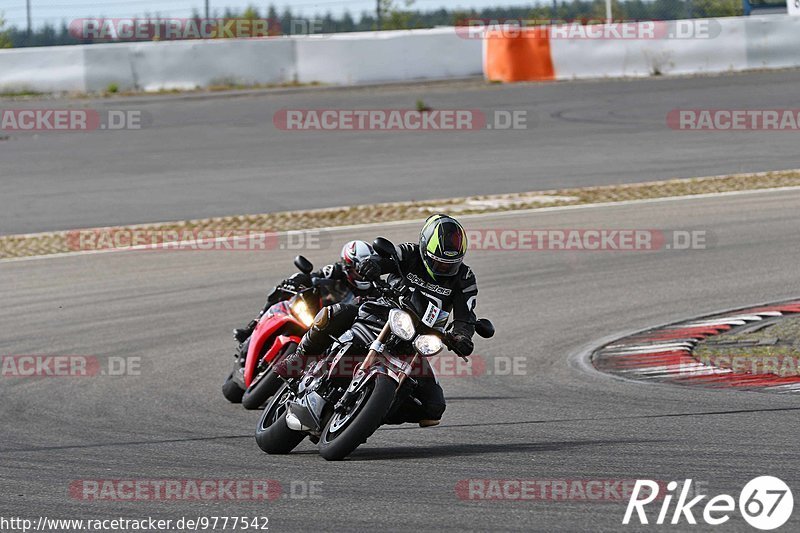 Bild #9777542 - Touristenfahrten Nürburgring GP-Strecke (28.07.2020)