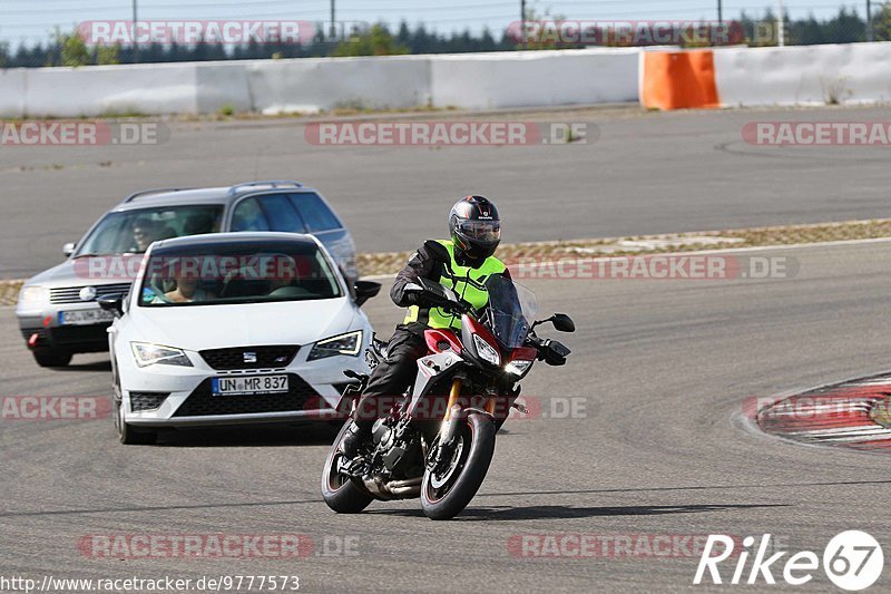 Bild #9777573 - Touristenfahrten Nürburgring GP-Strecke (28.07.2020)