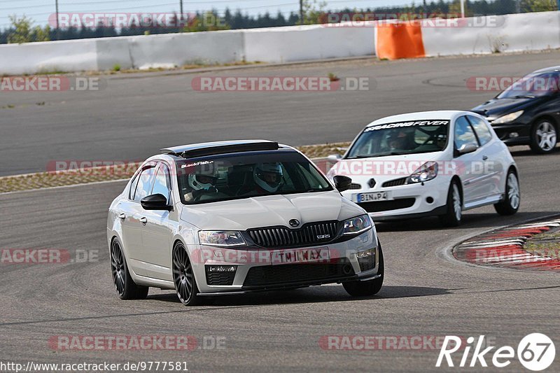 Bild #9777581 - Touristenfahrten Nürburgring GP-Strecke (28.07.2020)