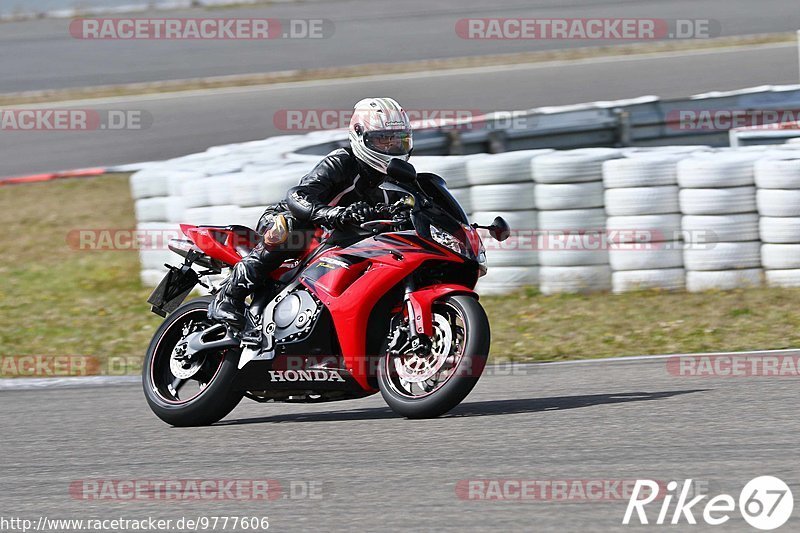 Bild #9777606 - Touristenfahrten Nürburgring GP-Strecke (28.07.2020)