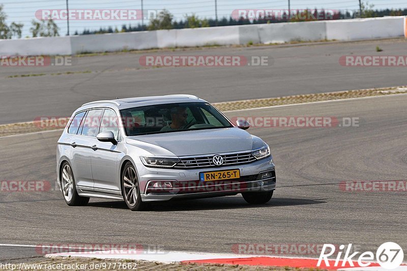 Bild #9777662 - Touristenfahrten Nürburgring GP-Strecke (28.07.2020)