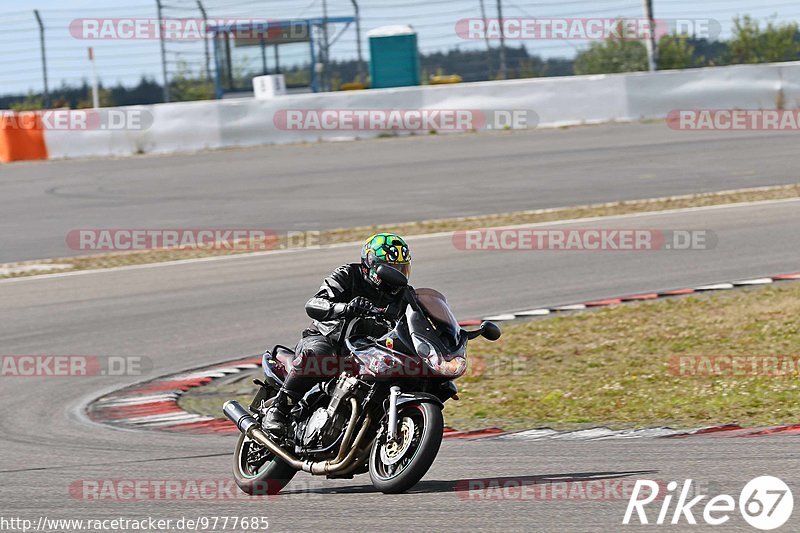 Bild #9777685 - Touristenfahrten Nürburgring GP-Strecke (28.07.2020)