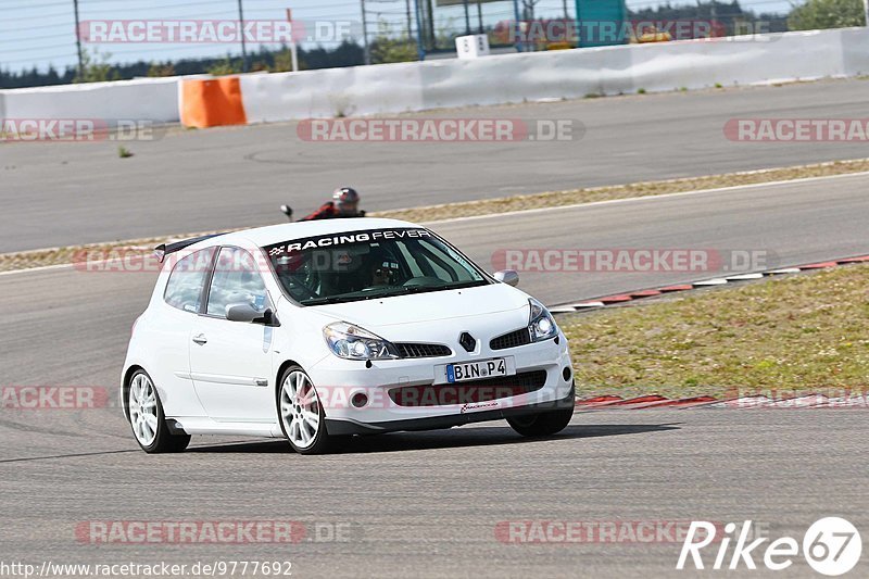 Bild #9777692 - Touristenfahrten Nürburgring GP-Strecke (28.07.2020)