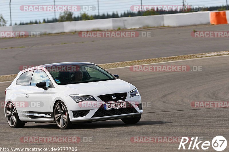 Bild #9777706 - Touristenfahrten Nürburgring GP-Strecke (28.07.2020)