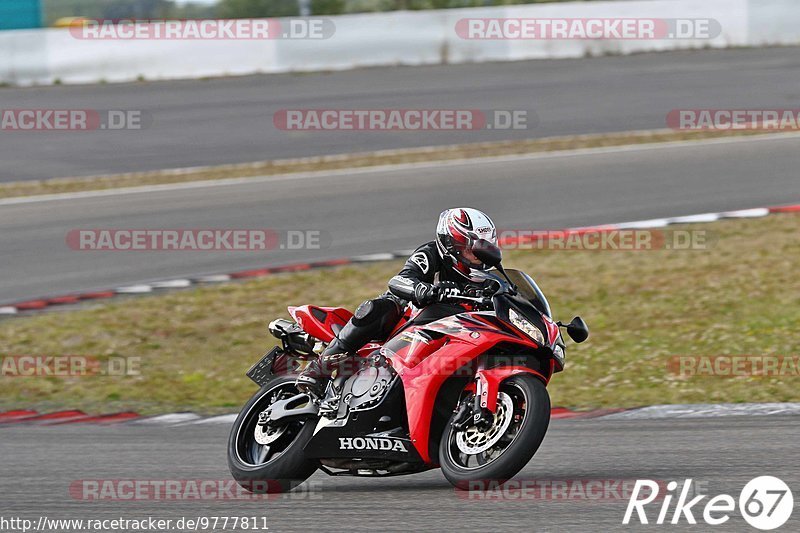 Bild #9777811 - Touristenfahrten Nürburgring GP-Strecke (28.07.2020)