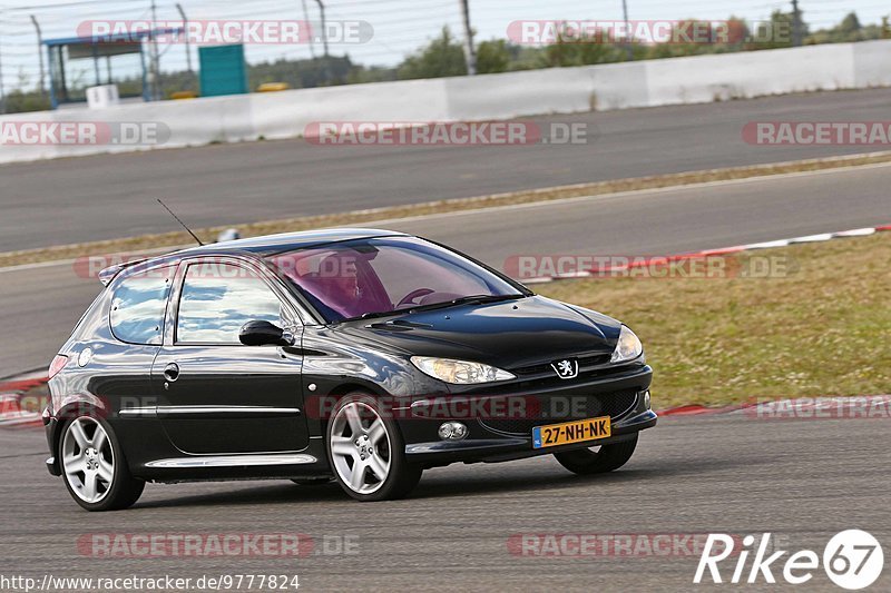 Bild #9777824 - Touristenfahrten Nürburgring GP-Strecke (28.07.2020)