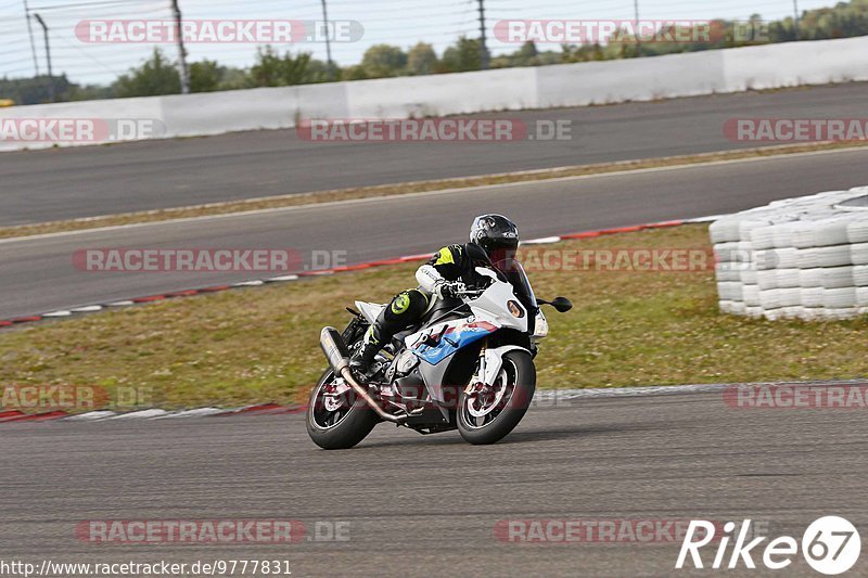 Bild #9777831 - Touristenfahrten Nürburgring GP-Strecke (28.07.2020)