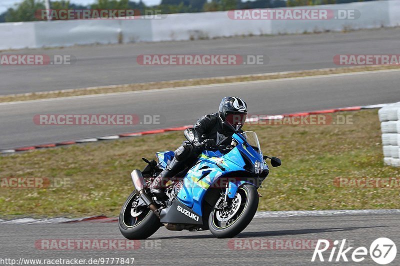 Bild #9777847 - Touristenfahrten Nürburgring GP-Strecke (28.07.2020)