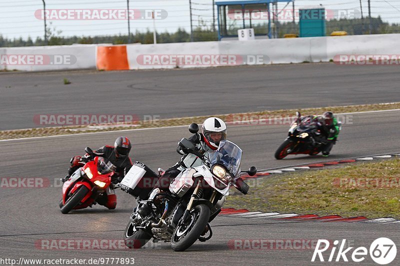 Bild #9777893 - Touristenfahrten Nürburgring GP-Strecke (28.07.2020)