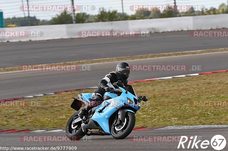 Bild #9777909 - Touristenfahrten Nürburgring GP-Strecke (28.07.2020)