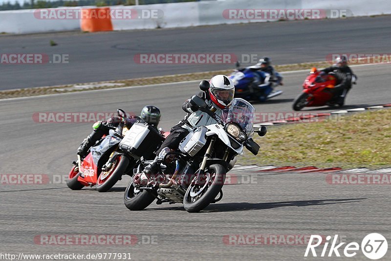 Bild #9777931 - Touristenfahrten Nürburgring GP-Strecke (28.07.2020)