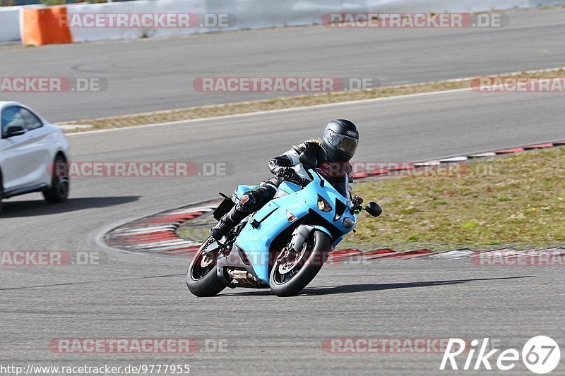 Bild #9777955 - Touristenfahrten Nürburgring GP-Strecke (28.07.2020)