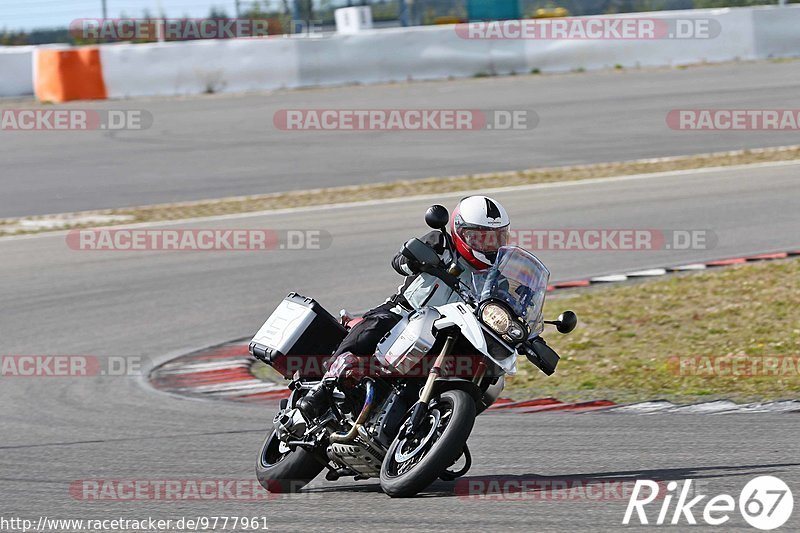 Bild #9777961 - Touristenfahrten Nürburgring GP-Strecke (28.07.2020)