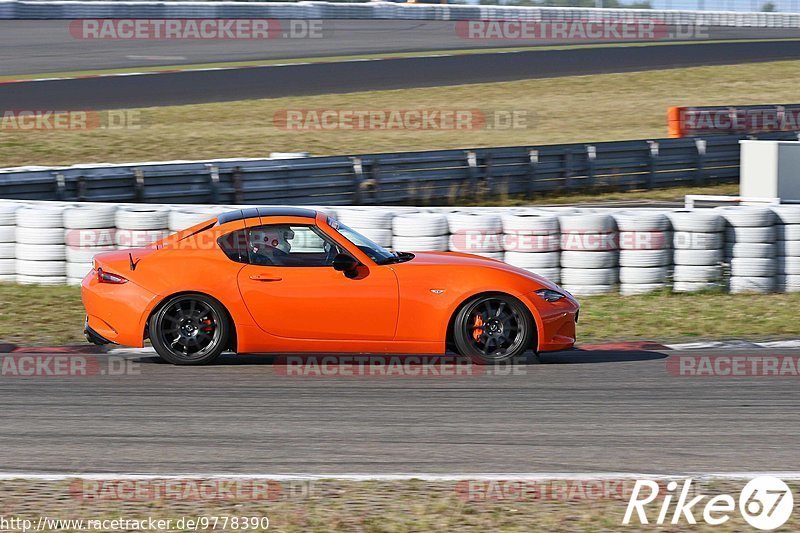 Bild #9778390 - Touristenfahrten Nürburgring GP-Strecke (28.07.2020)