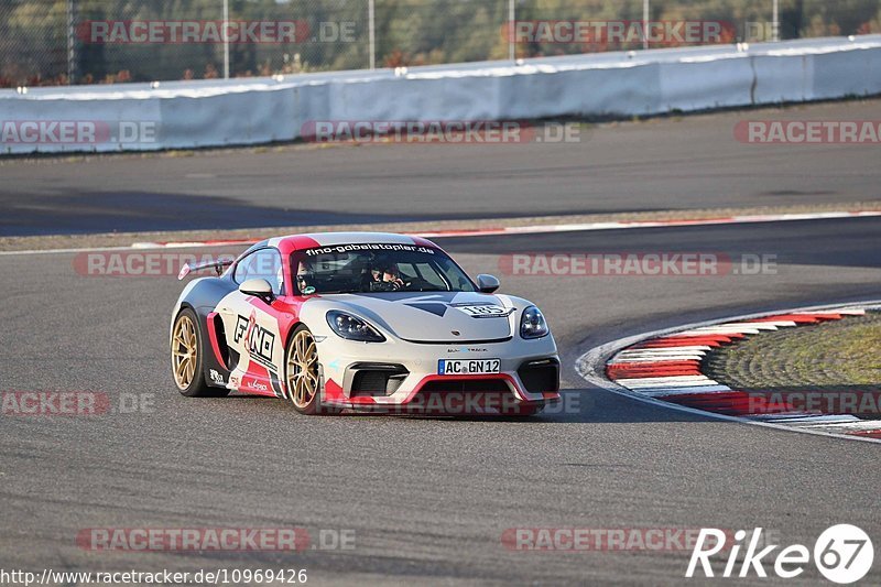 Bild #10969426 - Touristenfahrten Nürburgring GP-Strecke (29.09.2020)