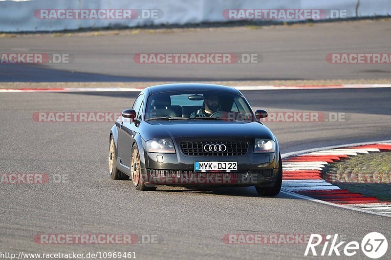 Bild #10969461 - Touristenfahrten Nürburgring GP-Strecke (29.09.2020)