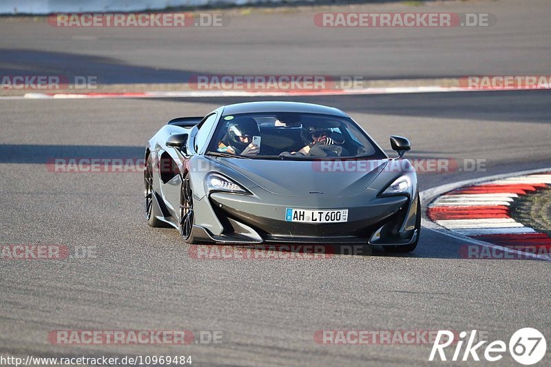 Bild #10969484 - Touristenfahrten Nürburgring GP-Strecke (29.09.2020)