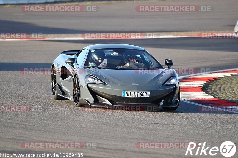 Bild #10969485 - Touristenfahrten Nürburgring GP-Strecke (29.09.2020)