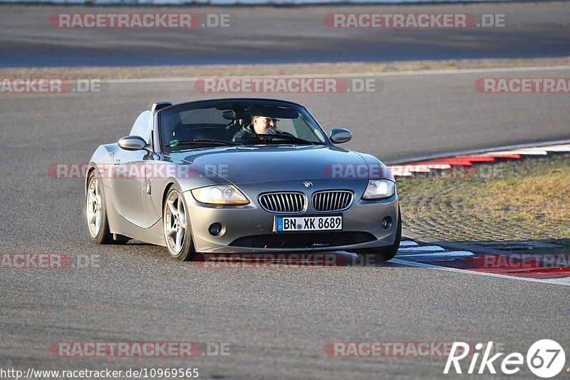 Bild #10969565 - Touristenfahrten Nürburgring GP-Strecke (29.09.2020)